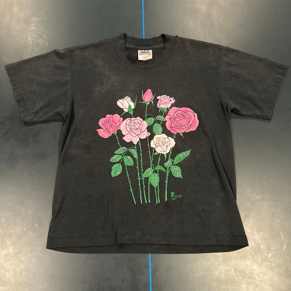 Vintage 1990 Oneita Power 50 tag Zig Zag Roses Puff Print Single Stitch Shirt M